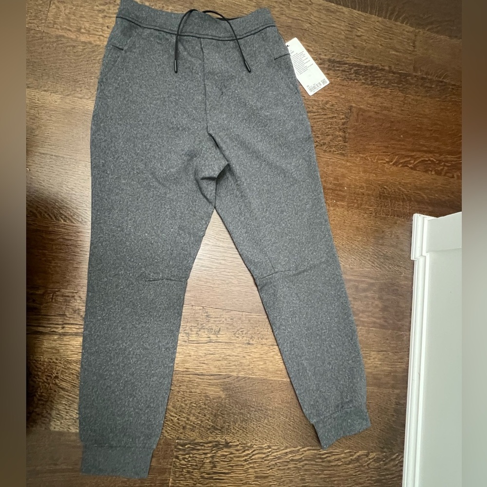 Men’s Intent jogger New With Tags XS shorter length